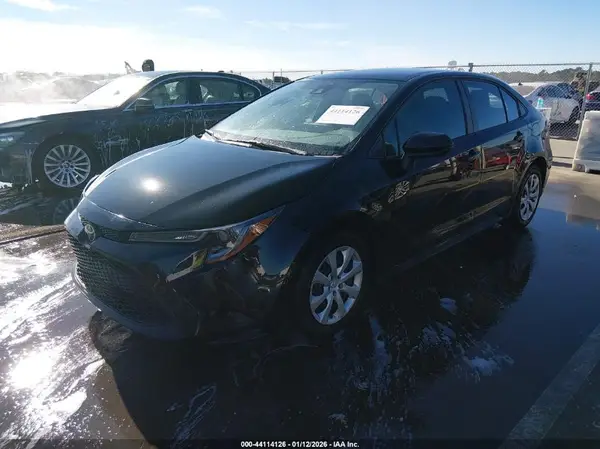 5YFEPMAE1NP362208 2022 TOYOTA COROLLA - Image 2