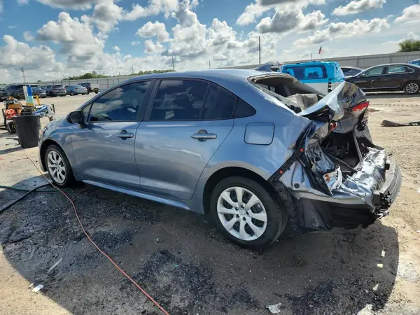 5YFEPMAE1NP363469 2022 TOYOTA COROLLA - Image 2