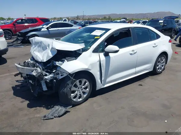 5YFEPMAE1NP368333 2022 TOYOTA COROLLA - Image 2