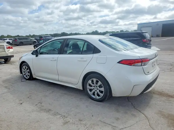 5YFEPMAE1NP372799 2022 TOYOTA COROLLA - Image 2