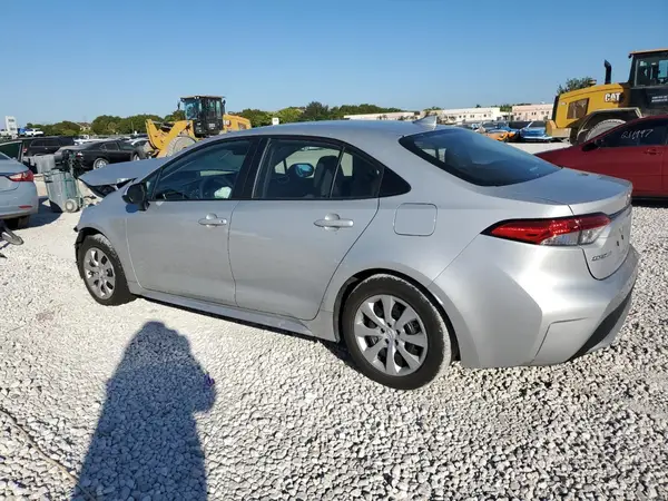 5YFEPMAE1NP372866 2022 TOYOTA COROLLA - Image 2