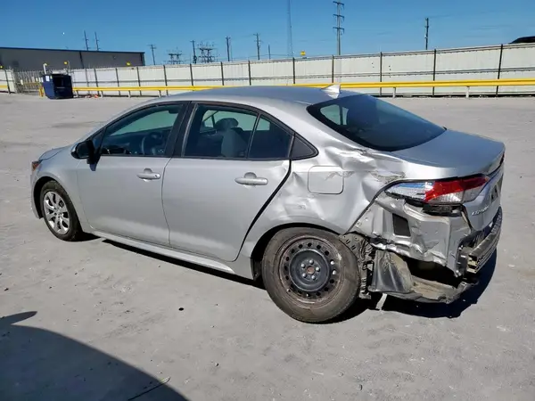 5YFEPMAE1NP378697 2022 TOYOTA COROLLA - Image 2