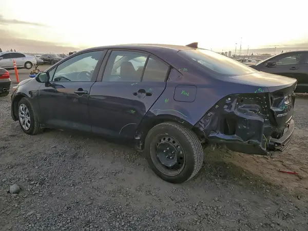 5YFEPMAE1NP380448 2022 TOYOTA COROLLA - Image 2