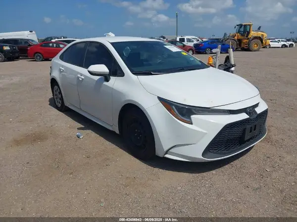 5YFEPMAE1NP387285 2022 TOYOTA COROLLA - Image 1