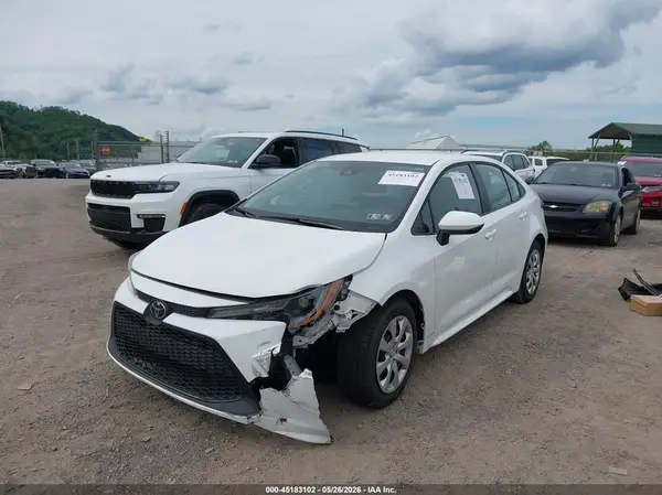 5YFEPMAE1NP389800 2022 TOYOTA COROLLA - Image 2
