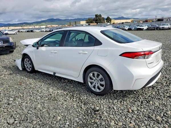 5YFEPMAE2MP165353 2021 TOYOTA COROLLA - Image 2