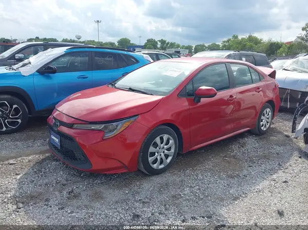5YFEPMAE2MP167961 2021 TOYOTA COROLLA - Image 2