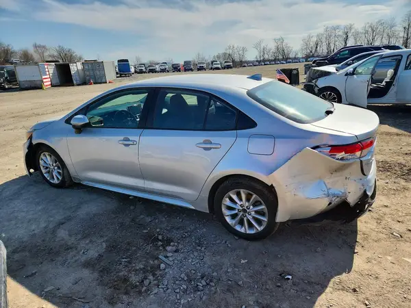 5YFEPMAE2MP174294 2021 TOYOTA COROLLA - Image 2