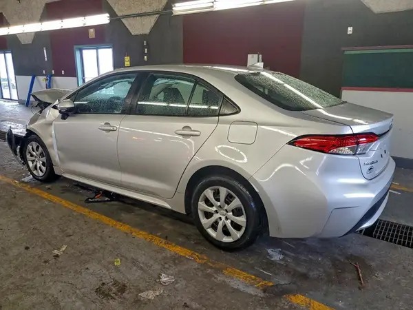 5YFEPMAE2MP180712 2021 TOYOTA COROLLA - Image 2