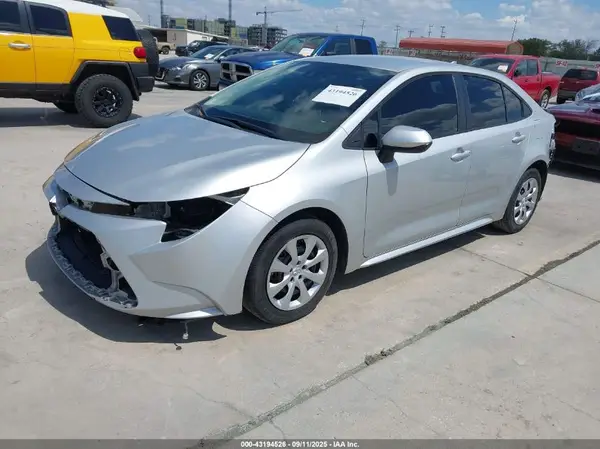 5YFEPMAE2MP184338 2021 TOYOTA COROLLA - Image 2