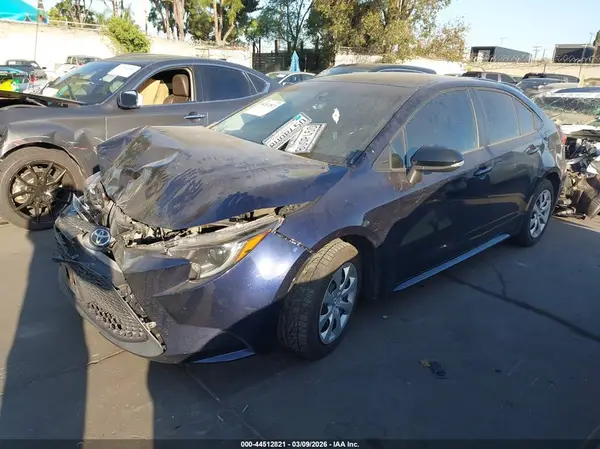 5YFEPMAE2MP204507 2021 TOYOTA COROLLA - Image 2