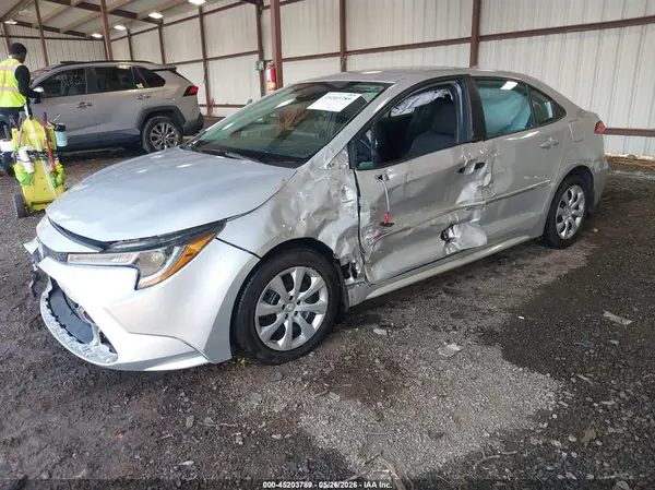 5YFEPMAE2MP212865 2021 TOYOTA COROLLA - Image 2