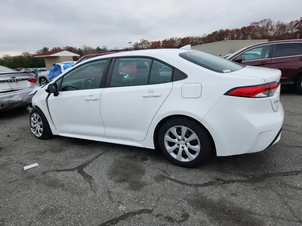 5YFEPMAE2MP212901 2021 TOYOTA COROLLA - Image 2