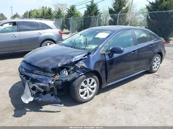 5YFEPMAE2MP232761 2021 TOYOTA COROLLA - Image 2