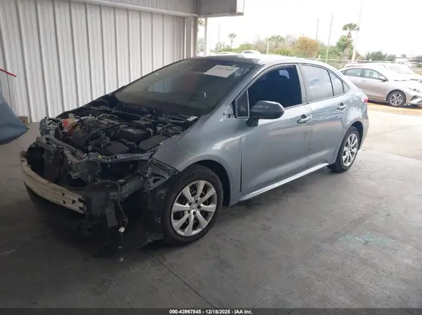 5YFEPMAE2MP233148 2021 TOYOTA COROLLA - Image 2