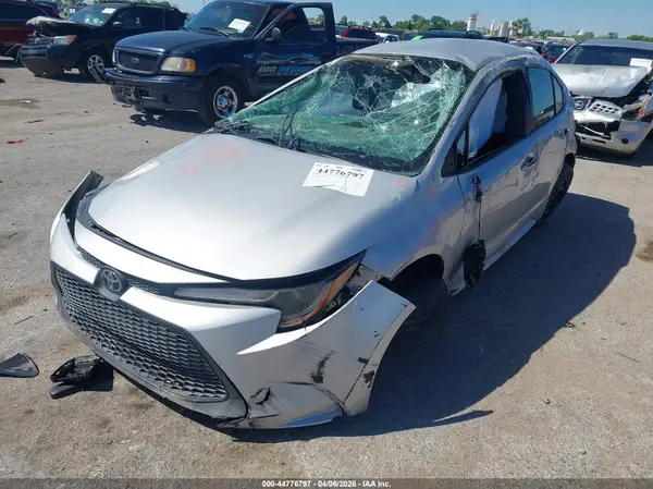 5YFEPMAE2MP233277 2021 TOYOTA COROLLA - Image 2