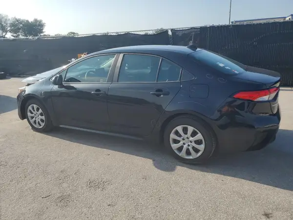5YFEPMAE2MP235059 2021 TOYOTA COROLLA - Image 2