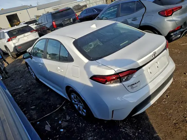5YFEPMAE2MP244540 2021 TOYOTA COROLLA - Image 2