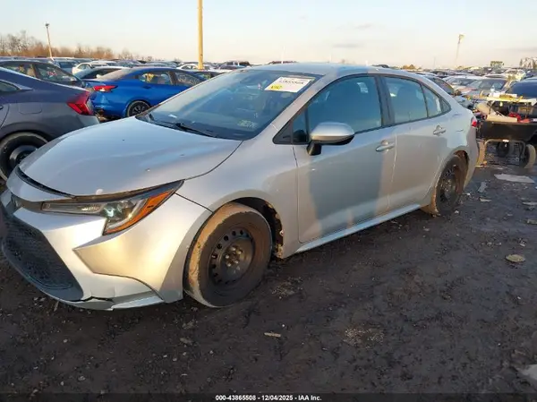 5YFEPMAE2MP250841 2021 TOYOTA COROLLA - Image 2