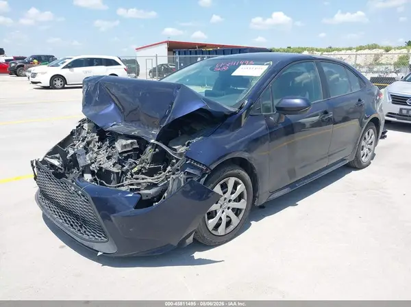 5YFEPMAE2MP251262 2021 TOYOTA COROLLA - Image 2