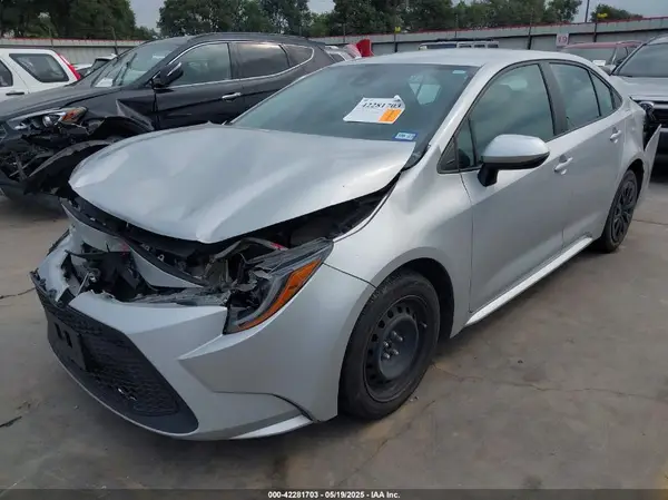 5YFEPMAE2MP257501 2021 TOYOTA COROLLA - Image 2