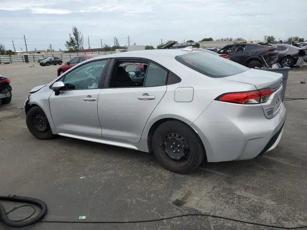 5YFEPMAE2MP257823 2021 TOYOTA COROLLA - Image 2