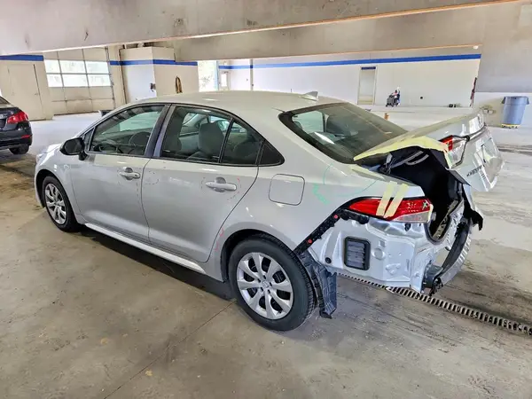 5YFEPMAE2MP263962 2021 TOYOTA COROLLA - Image 2