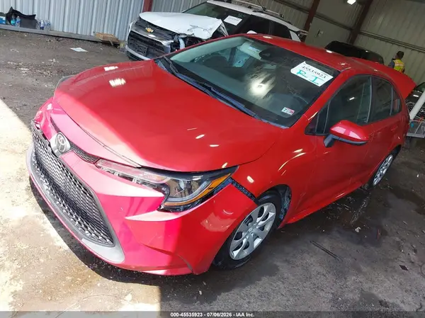 5YFEPMAE2MP264688 2021 TOYOTA COROLLA - Image 2