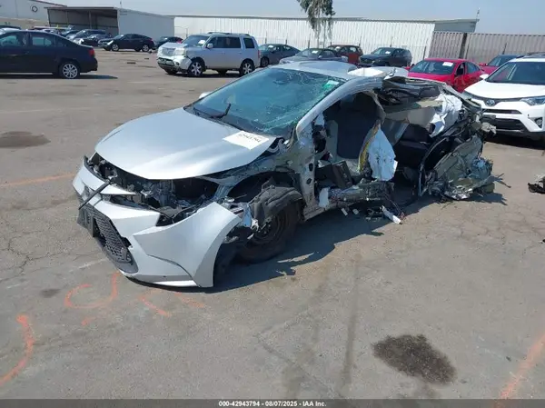 5YFEPMAE2MP267218 2021 TOYOTA COROLLA - Image 2