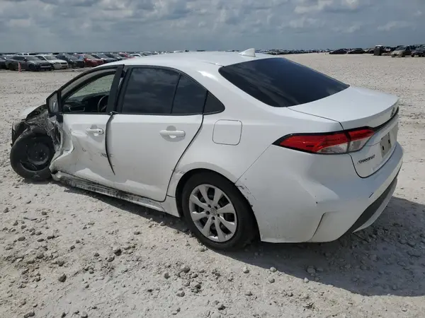 5YFEPMAE2NP272887 2022 TOYOTA COROLLA - Image 2
