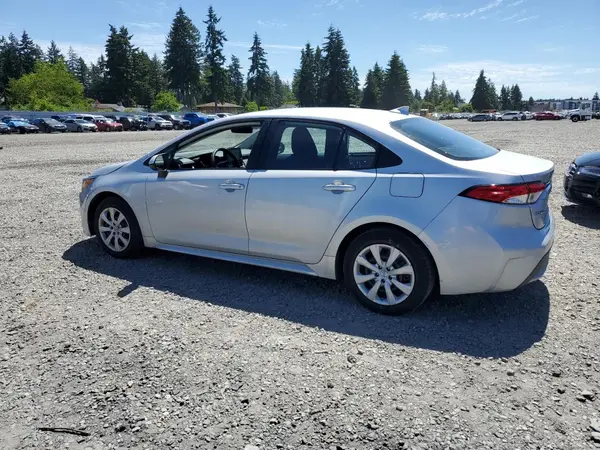 5YFEPMAE2NP274039 2022 TOYOTA COROLLA - Image 2