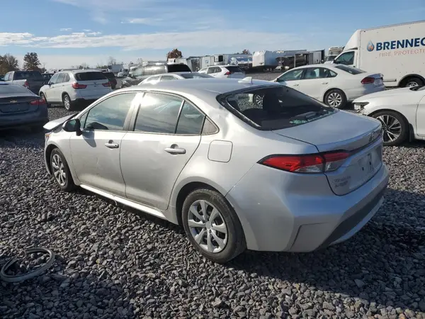 5YFEPMAE2NP278088 2022 TOYOTA COROLLA - Image 2