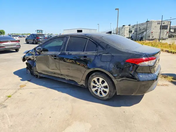 5YFEPMAE2NP284814 2022 TOYOTA COROLLA - Image 2