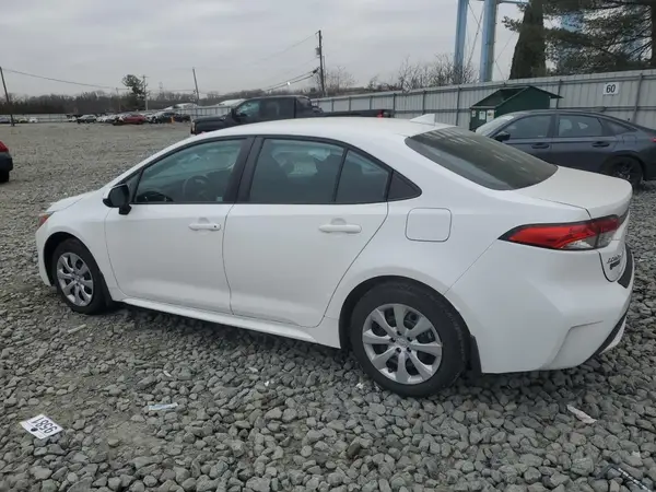 5YFEPMAE2NP287969 2022 TOYOTA COROLLA - Image 2
