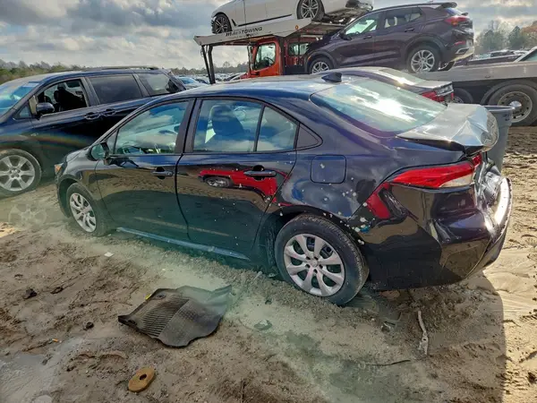 5YFEPMAE2NP294016 2022 TOYOTA COROLLA - Image 2