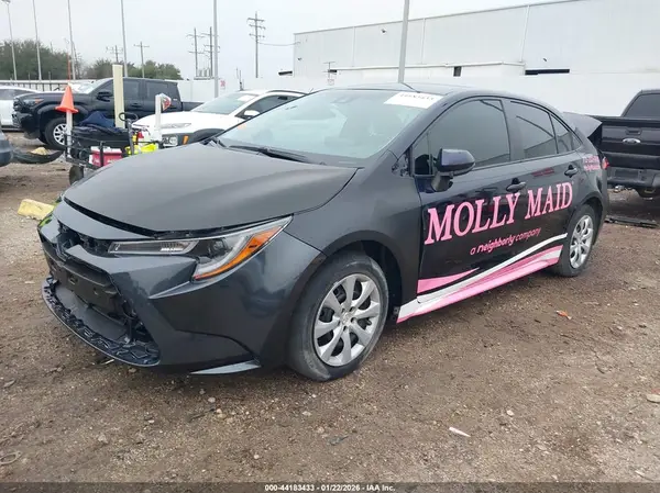 5YFEPMAE2NP301353 2022 TOYOTA COROLLA - Image 2