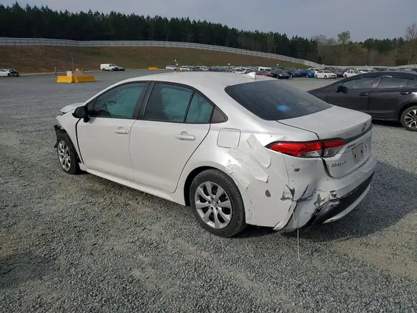 5YFEPMAE2NP302132 2022 TOYOTA COROLLA - Image 2