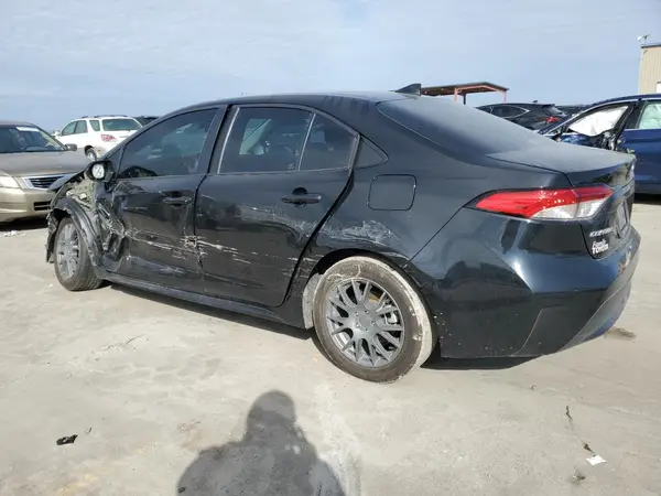5YFEPMAE2NP304642 2022 TOYOTA COROLLA - Image 2