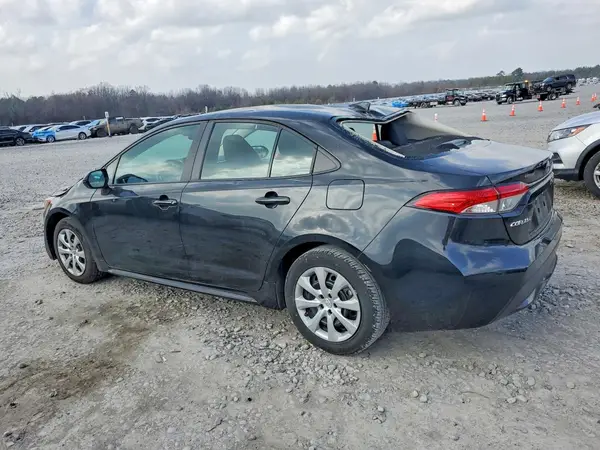 5YFEPMAE2NP305922 2022 TOYOTA COROLLA - Image 2