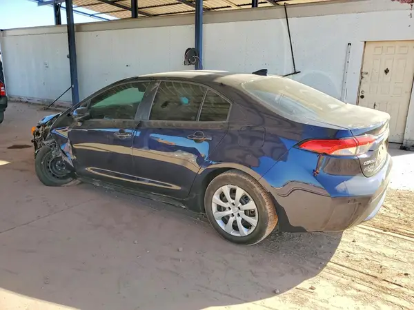 5YFEPMAE2NP306892 2022 TOYOTA COROLLA - Image 2