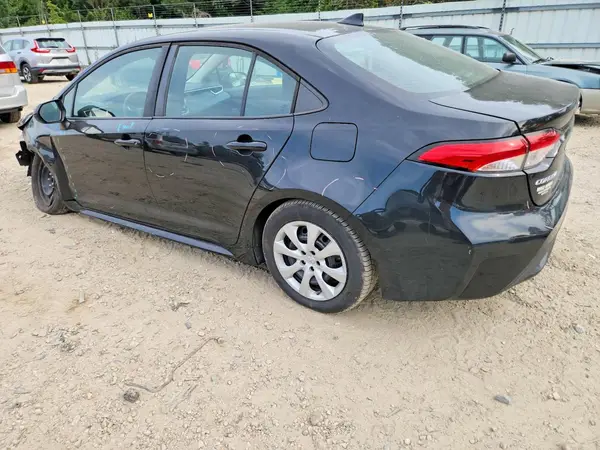5YFEPMAE2NP307864 2022 TOYOTA COROLLA - Image 2