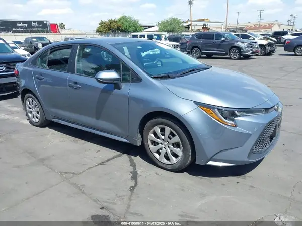 5YFEPMAE2NP308139 2022 TOYOTA COROLLA - Image 1