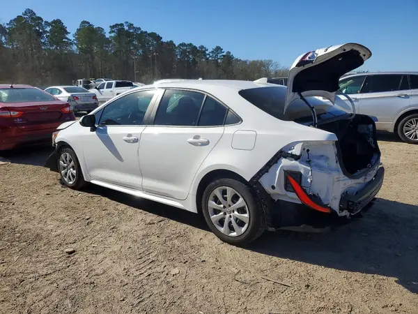 5YFEPMAE2NP309596 2022 TOYOTA COROLLA - Image 2