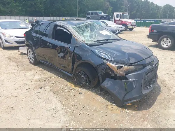5YFEPMAE2NP310229 2022 TOYOTA COROLLA - Image 1
