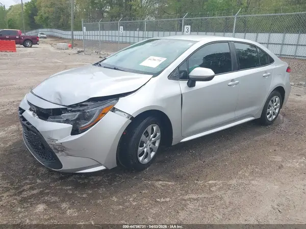 5YFEPMAE2NP312448 2022 TOYOTA COROLLA - Image 2