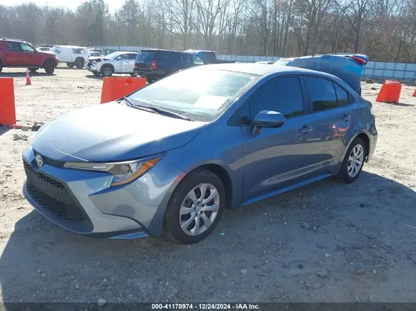 5YFEPMAE2NP312546 2022 TOYOTA COROLLA - Image 2
