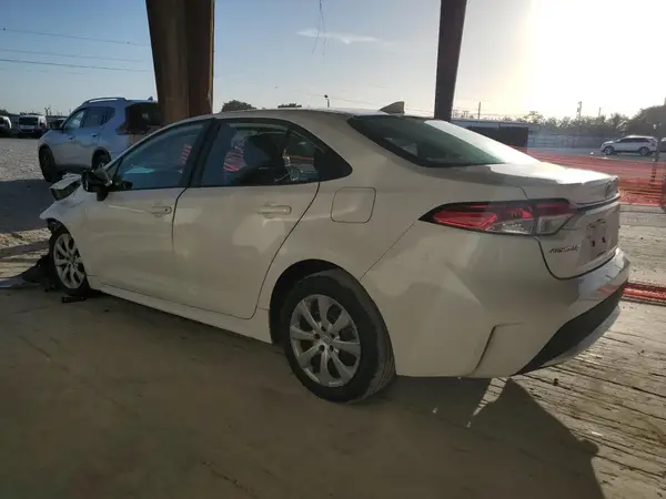5YFEPMAE2NP314202 2022 TOYOTA COROLLA - Image 2