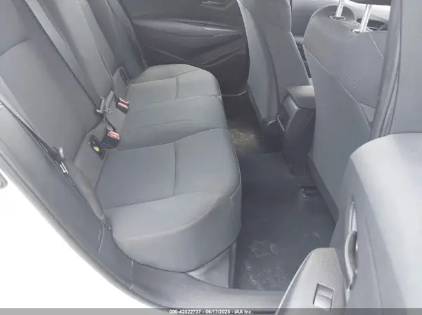 5YFEPMAE2NP321585 2022 TOYOTA COROLLA - Image 8