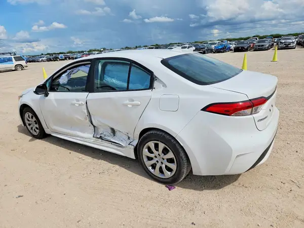 5YFEPMAE2NP325488 2022 TOYOTA COROLLA - Image 2