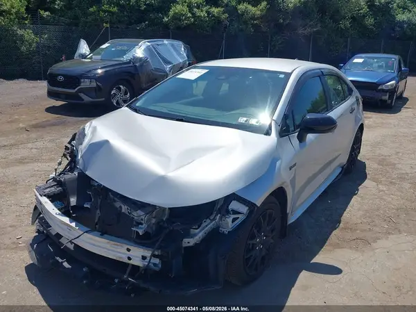 5YFEPMAE2NP325510 2022 TOYOTA COROLLA - Image 2